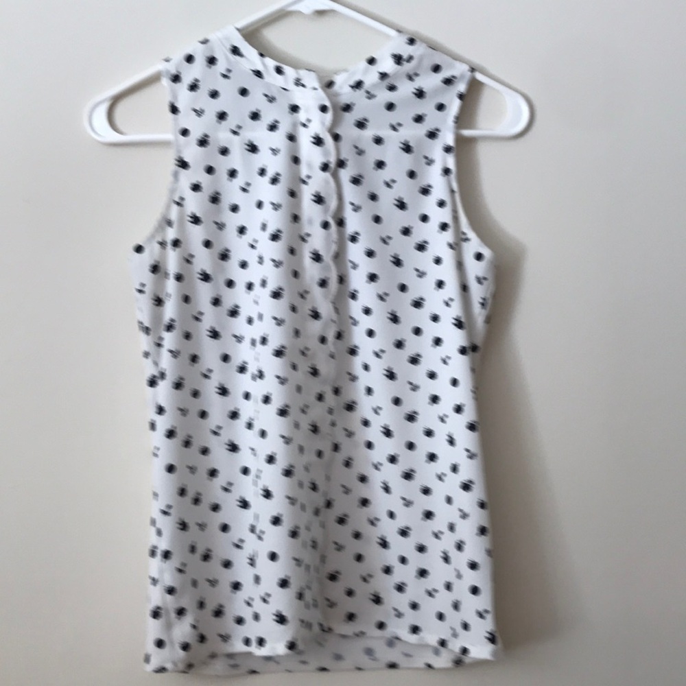 Ann Taylor XXSP Sleeveless Floral Blouse